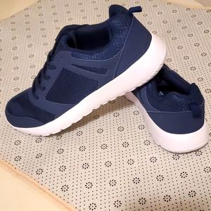 Athethic Works - BNWOT